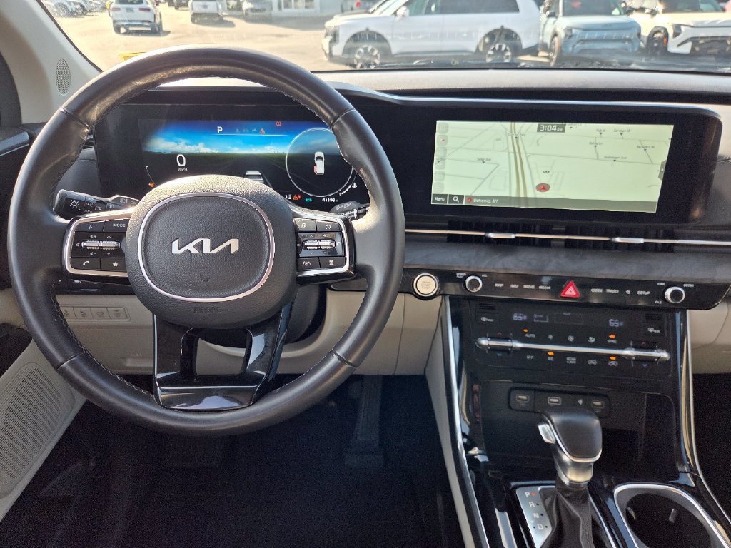 Certified 2024 Kia Carnival SX FWD image 16
