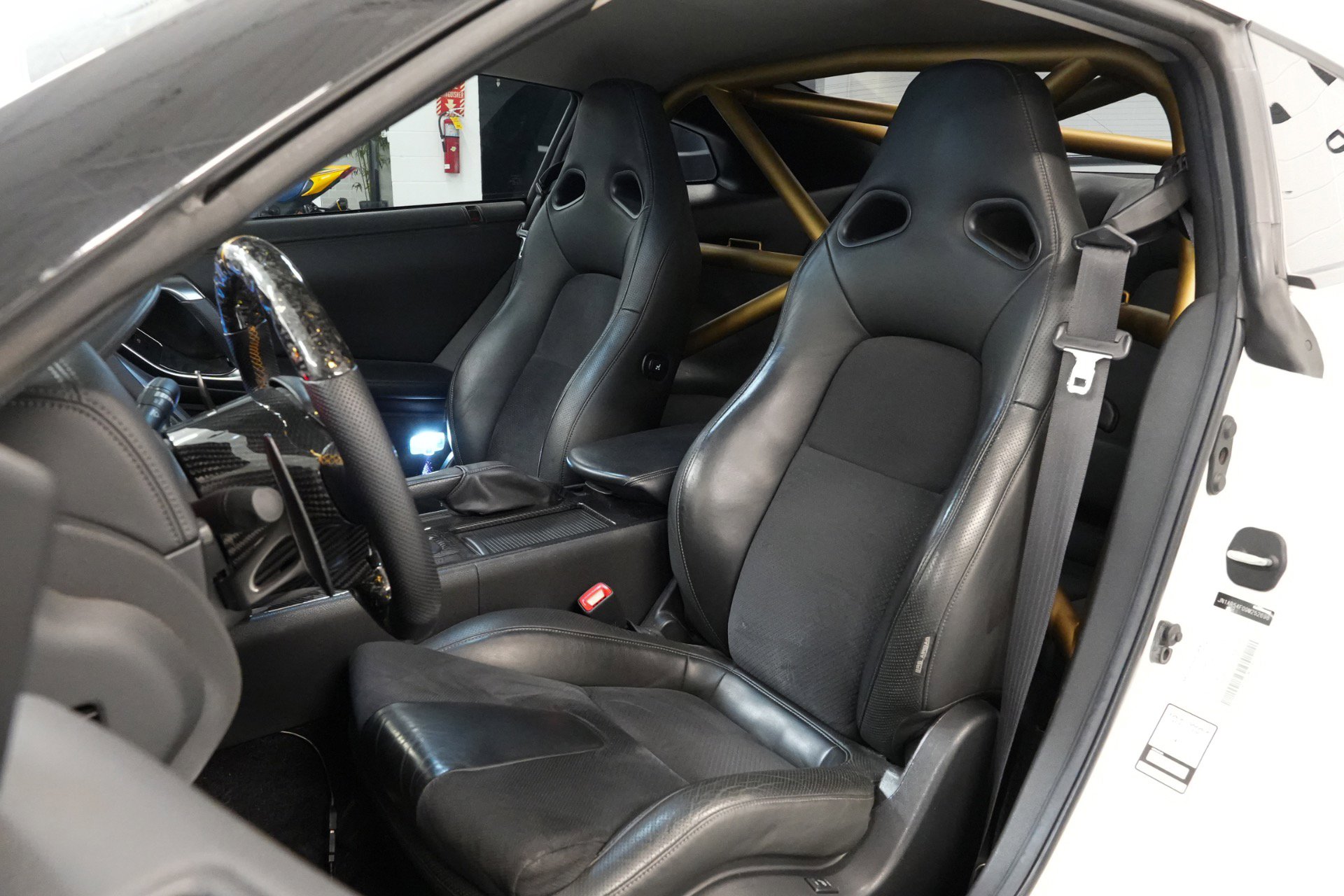 Used 2009 Nissan GT-R Premium AWD/4WD image 19