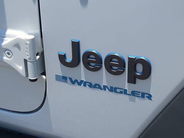 Used 2023 Jeep Wrangler Unlimited w/ Sun & Screen Package AWD/4WD image 13
