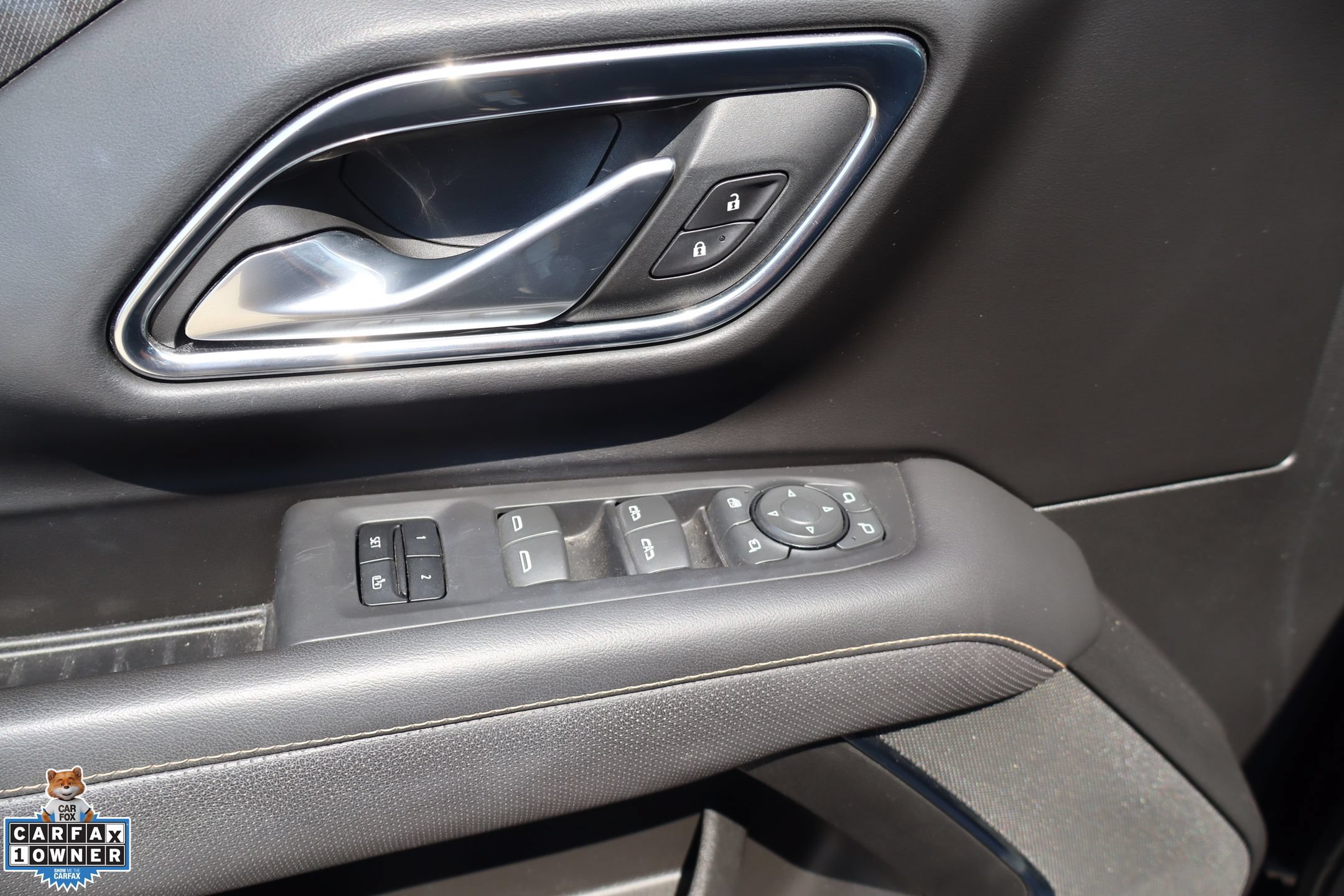 Used 2023 GMC Yukon XL AT4 AWD/4WD image 13