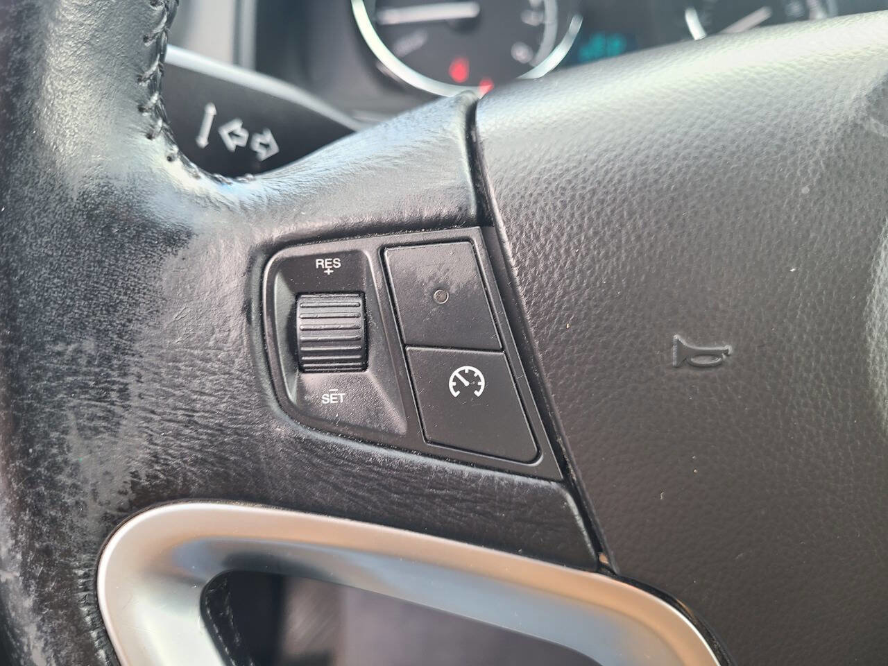 Used 2013 Chevrolet Captiva Sport LS image 24