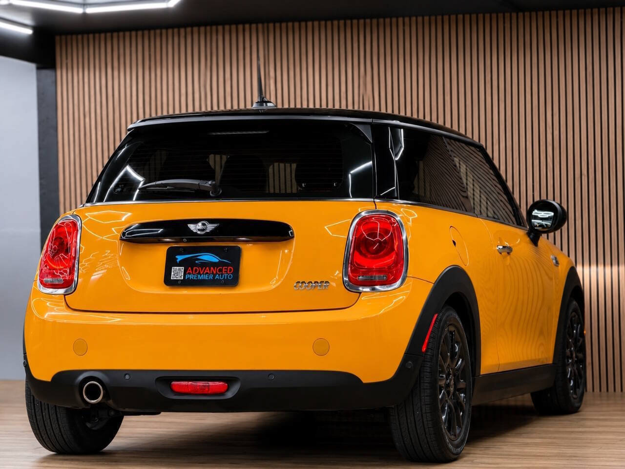 Used 2018 MINI Cooper 2-Door Hardtop FWD image 10