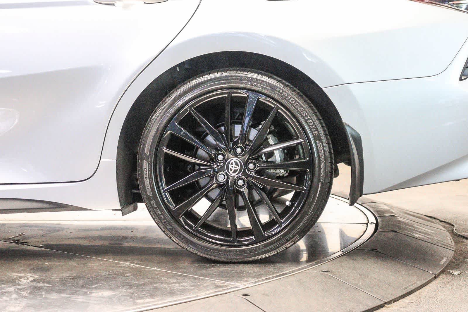 Used 2024 Toyota Camry XSE FWD image 10