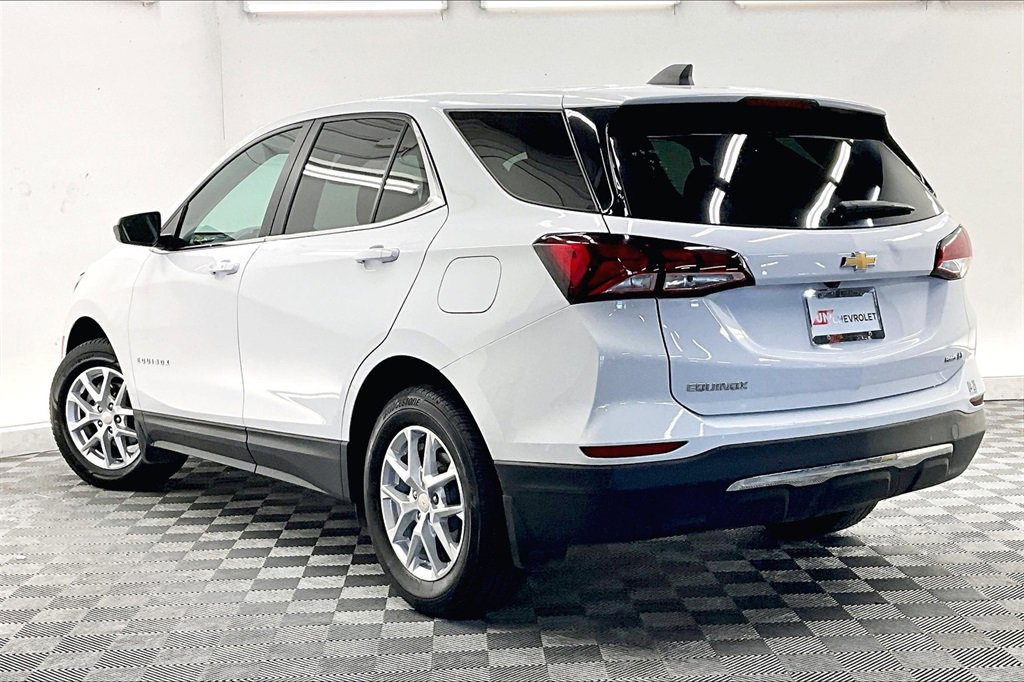 Used 2023 Chevrolet Equinox LT w/ LPO, Floor Liner Package image 10