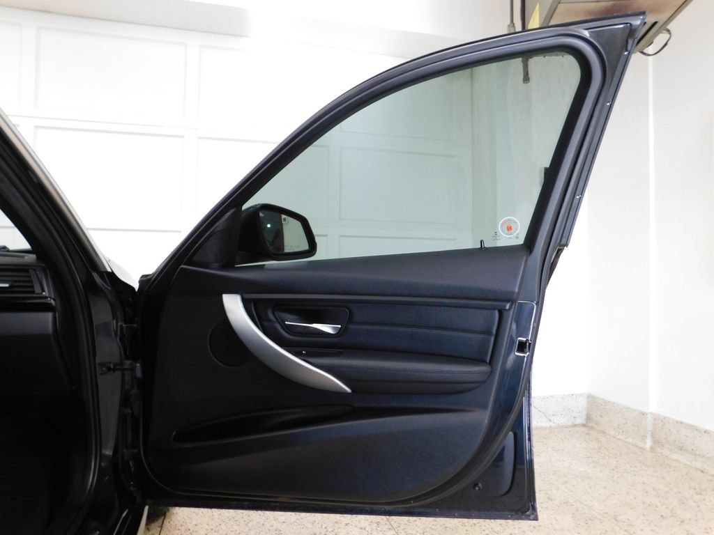 Used 2015 BMW 328i xDrive Wagon AWD/4WD image 77