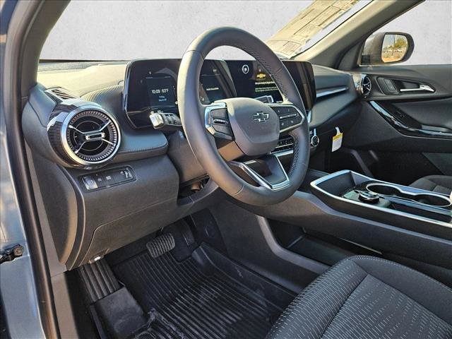 New 2026 Chevrolet Equinox LT w/ Midnight Edition FWD image 3