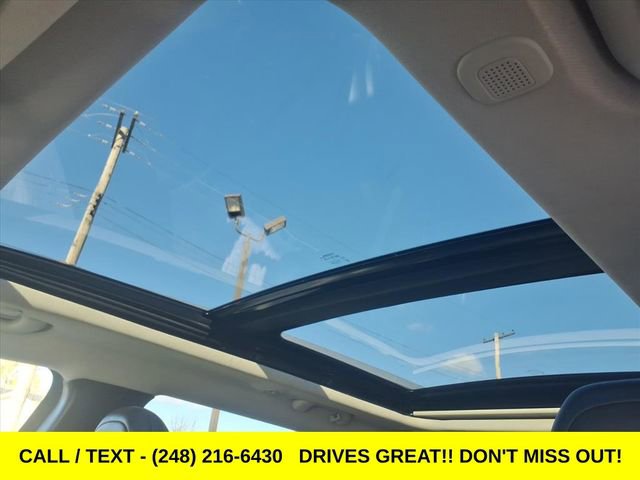 Used 2019 Jeep Cherokee Overland w/ Technology Group image 16