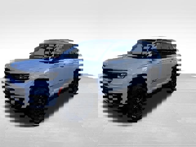 New 2025 Jeep Grand Cherokee L Altitude image 3