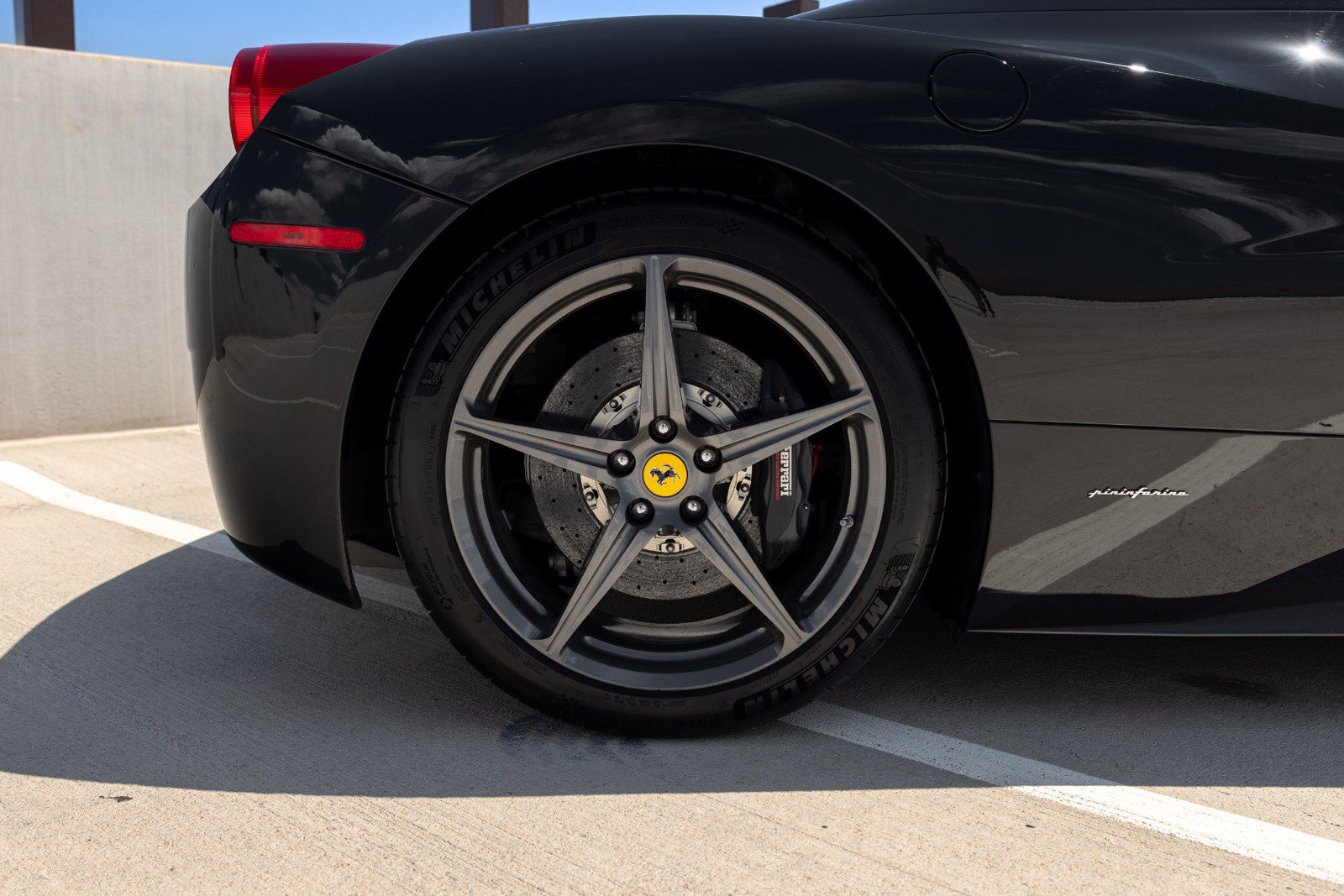 Used 2012 Ferrari 458 Spider RWD image 30