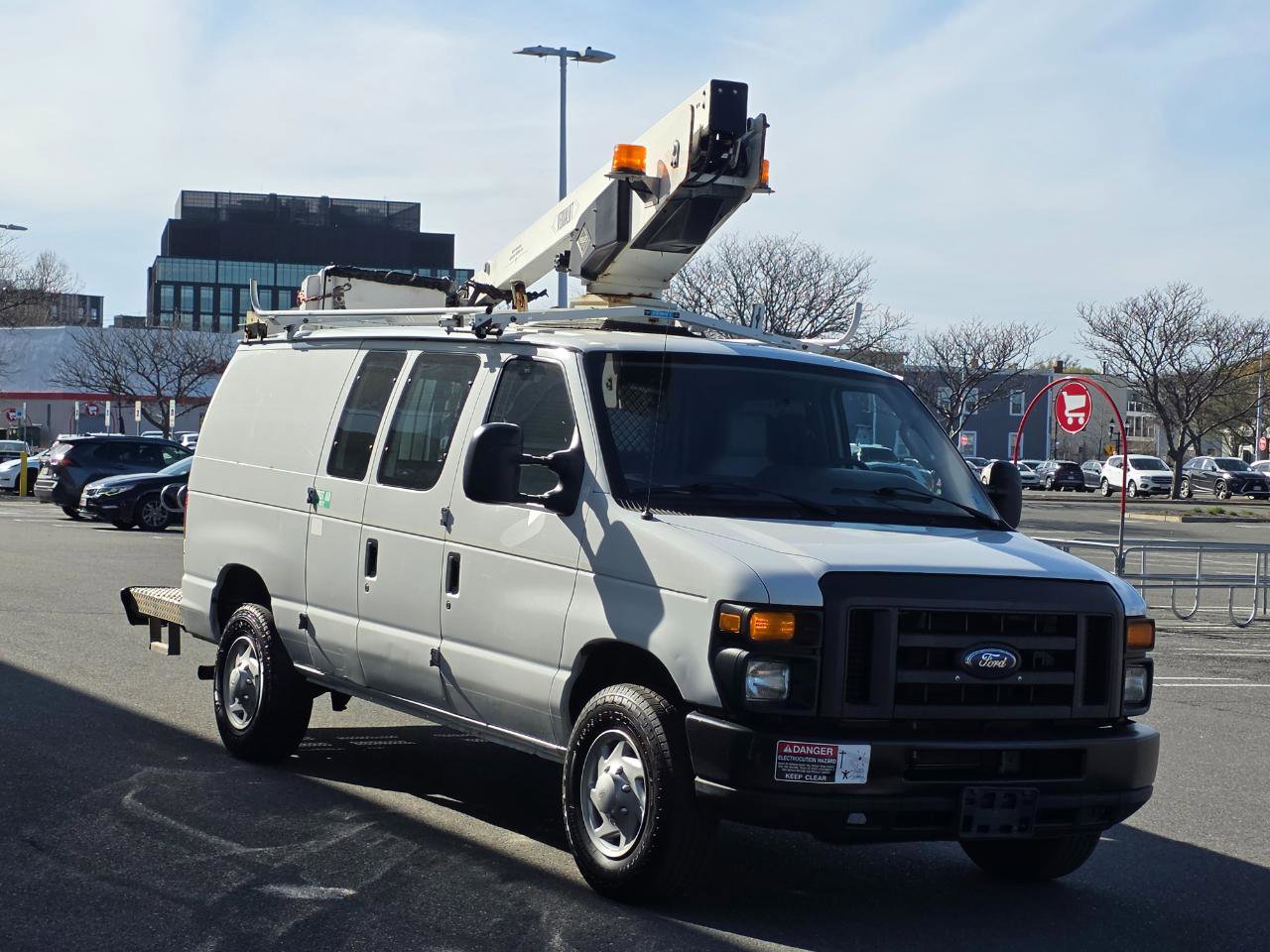 Used 2012 Ford E-350 and Econoline 350 Super Duty RWD image 3