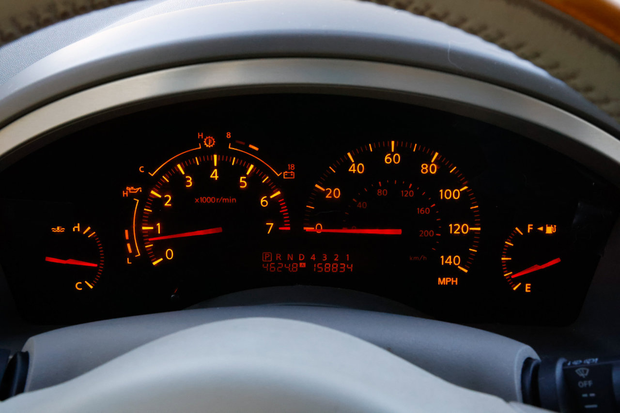 Used 2004 INFINITI QX56 2WD w/ Smart Vision Pkg image 28