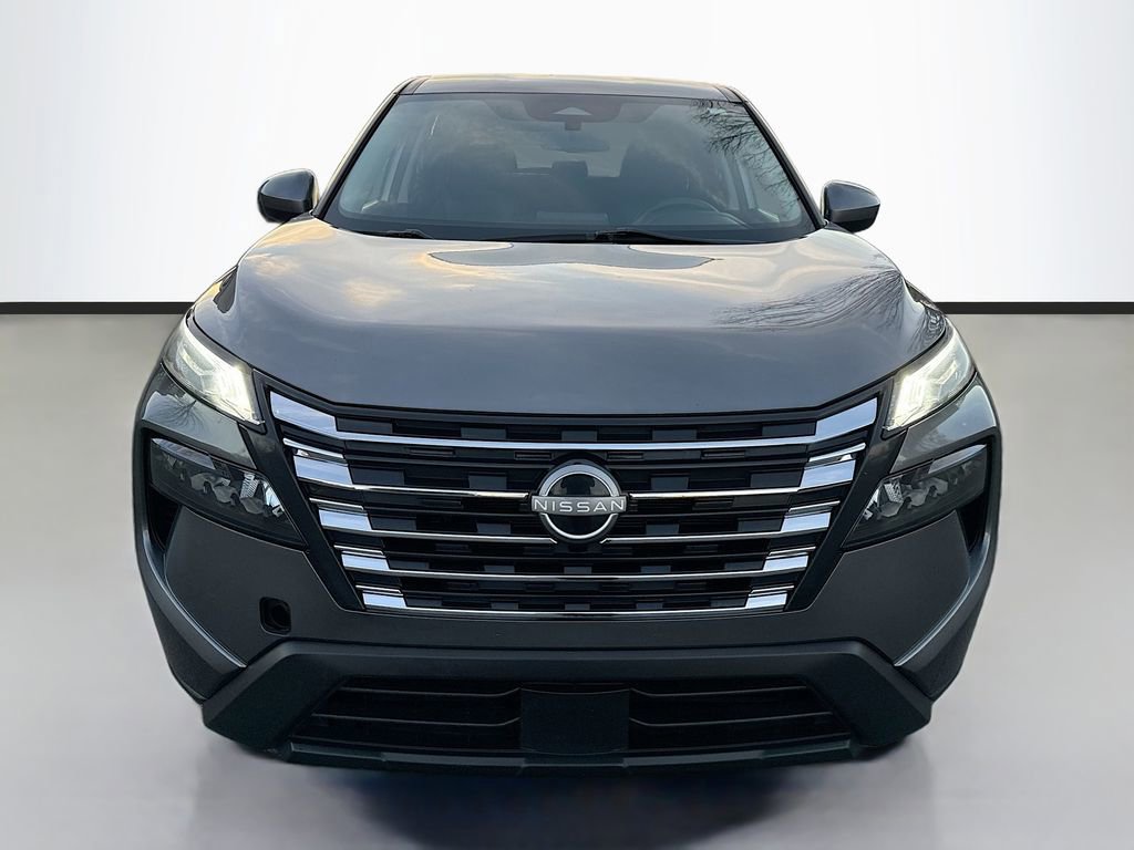 Used 2024 Nissan Rogue SV video 2