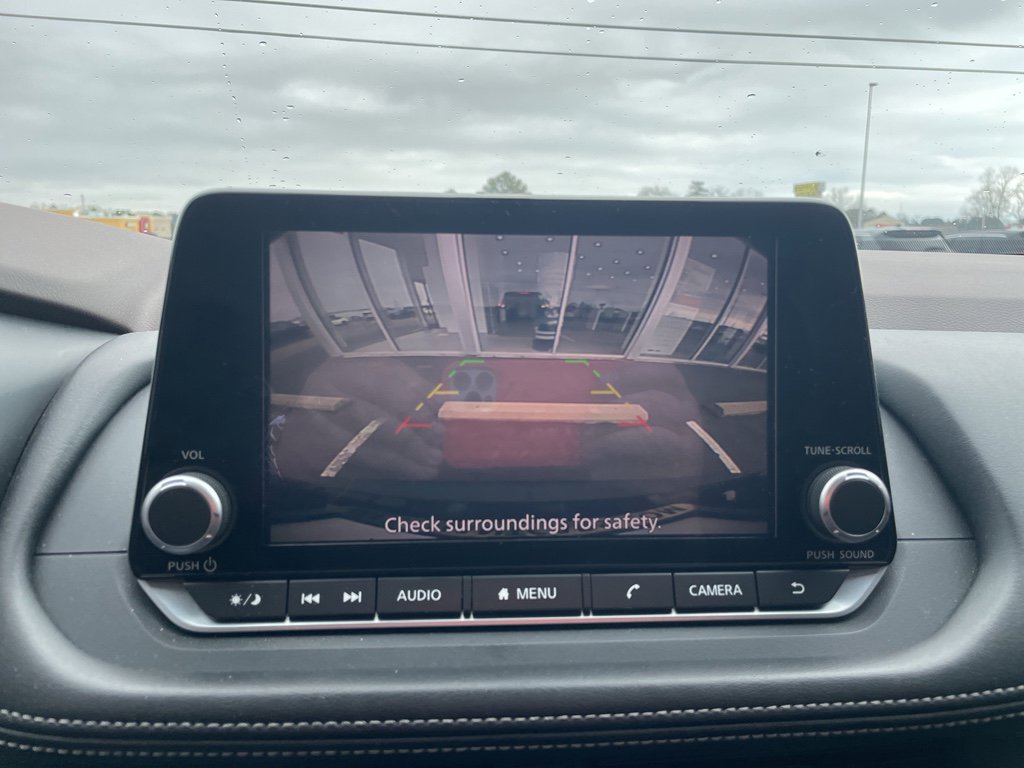 Used 2023 Nissan Rogue SV w/ SV Premium B Package image 17