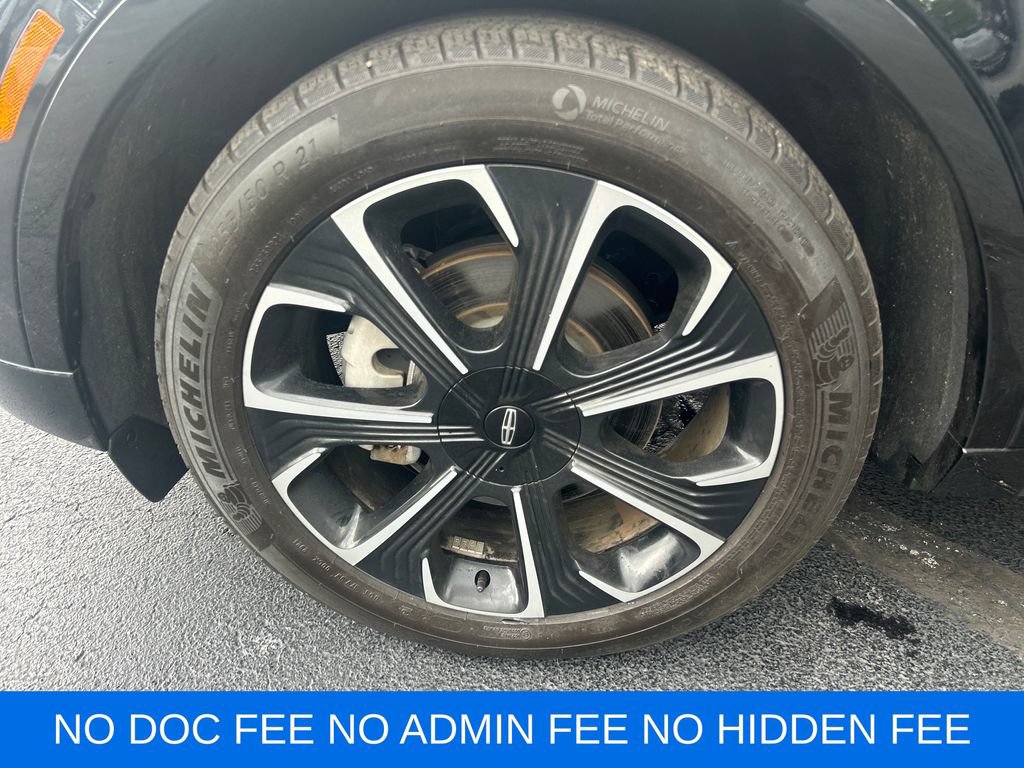 Used 2025 Lincoln Nautilus Reserve AWD/4WD image 30