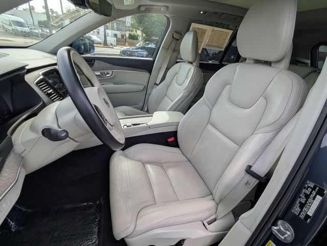 Certified 2022 Volvo XC90 T8 Inscription w/ Advanced Package AWD/4WD image 13