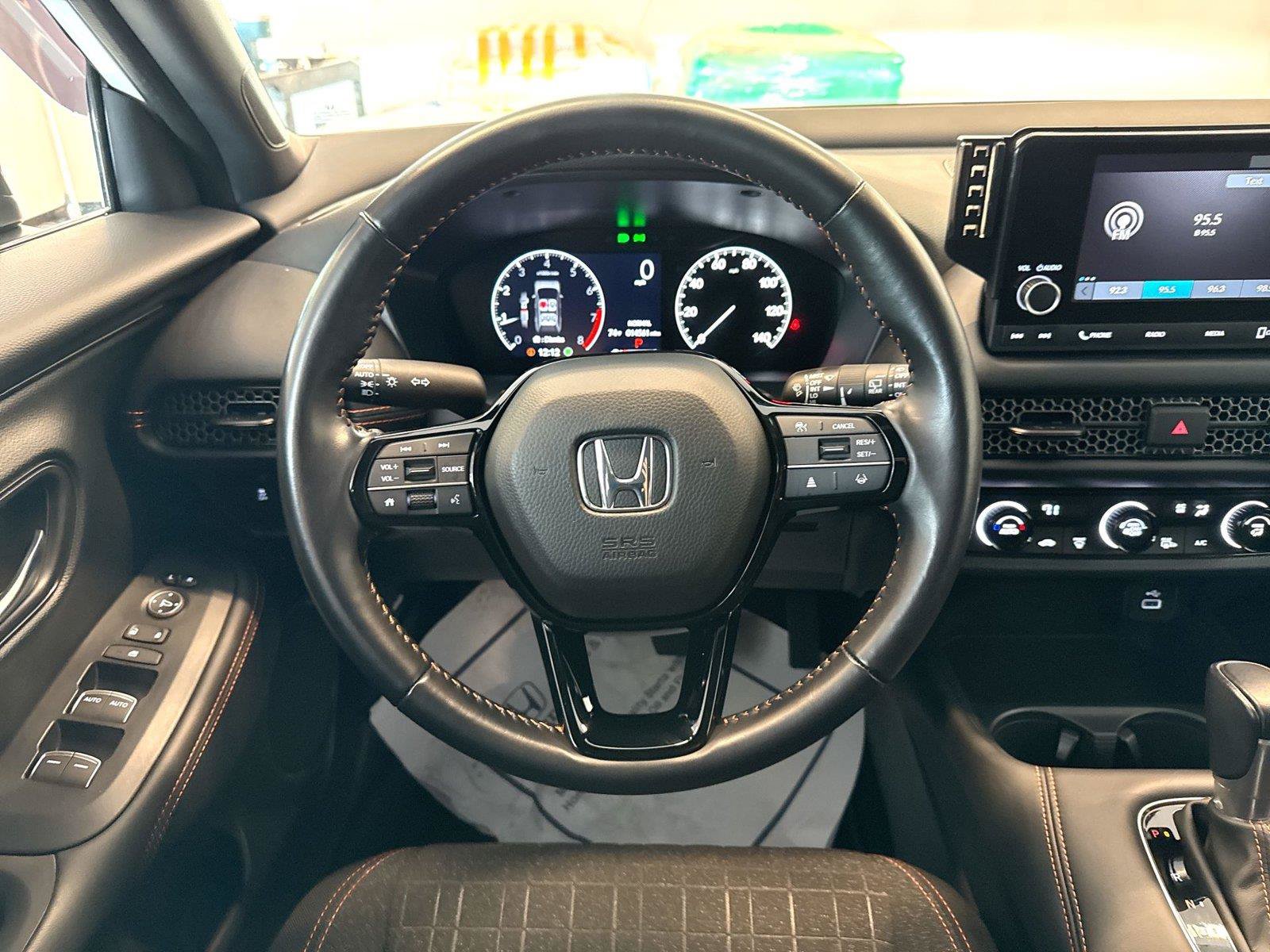 Used 2025 Honda HR-V Sport image 11
