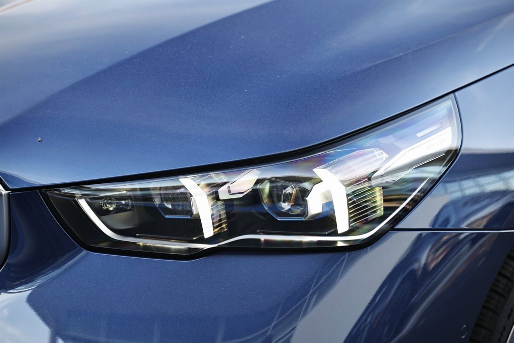 New 2026 BMW 530i w/ Premium Package image 12