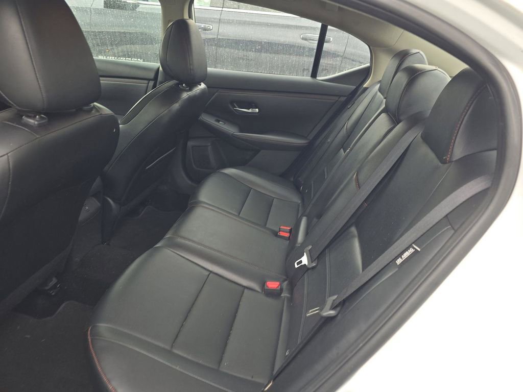 Used 2025 Nissan Sentra SR w/ SR Premium Package image 25