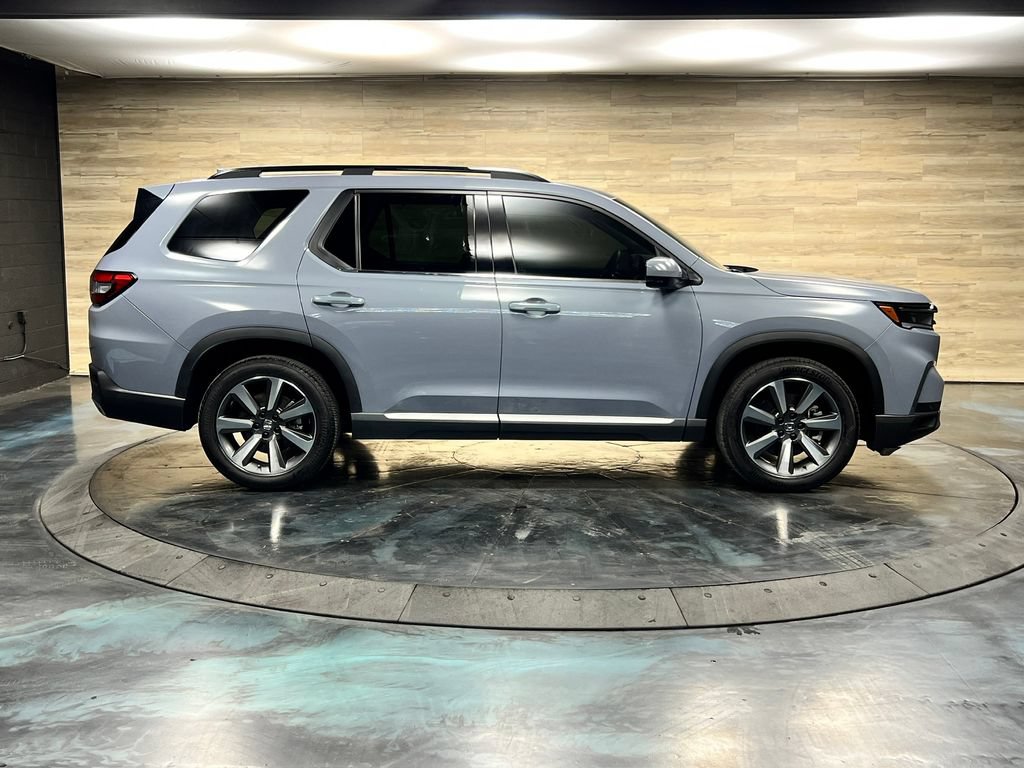 Used 2025 Honda Pilot Elite image 24
