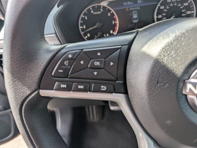 Used 2025 Nissan Altima 2.5 SV FWD image 16