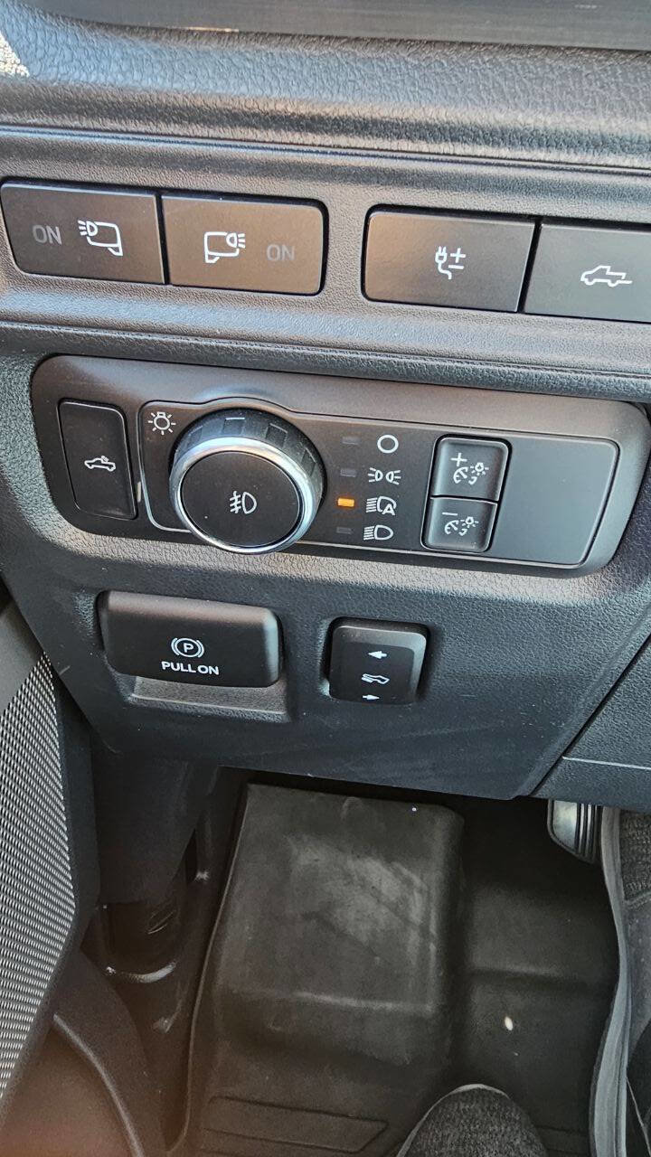 Used 2021 Ford F150 Lariat w/ Equipment Group 502A High image 13