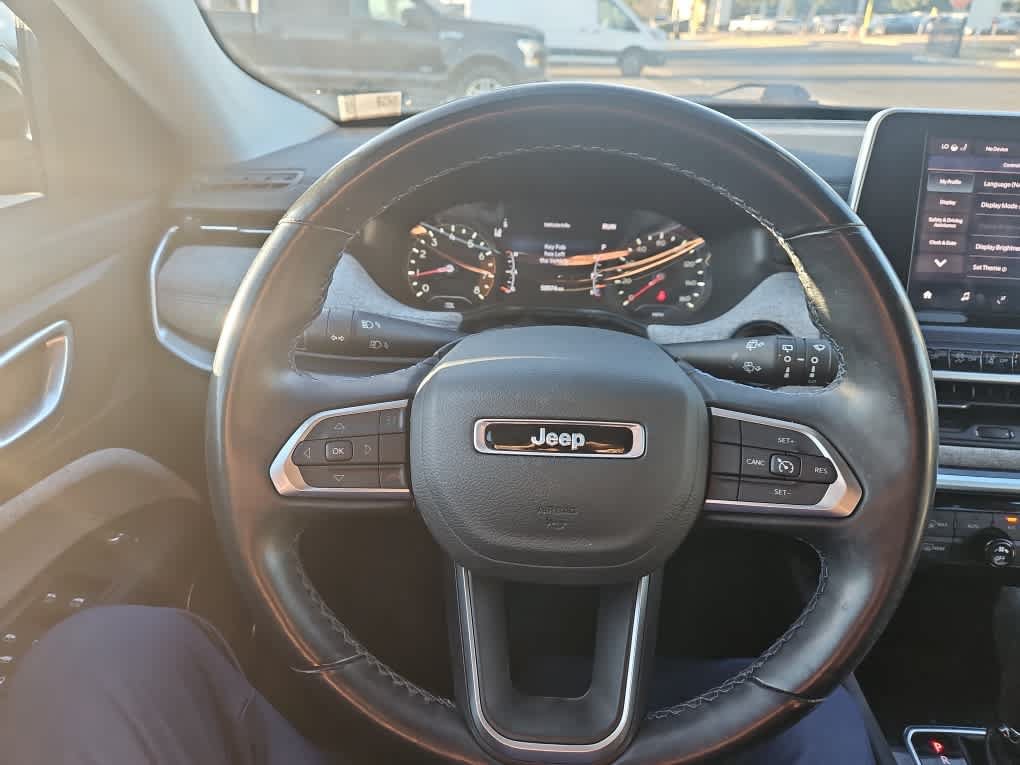 Used 2022 Jeep Compass Latitude w/ Convenience Group AWD/4WD image 15