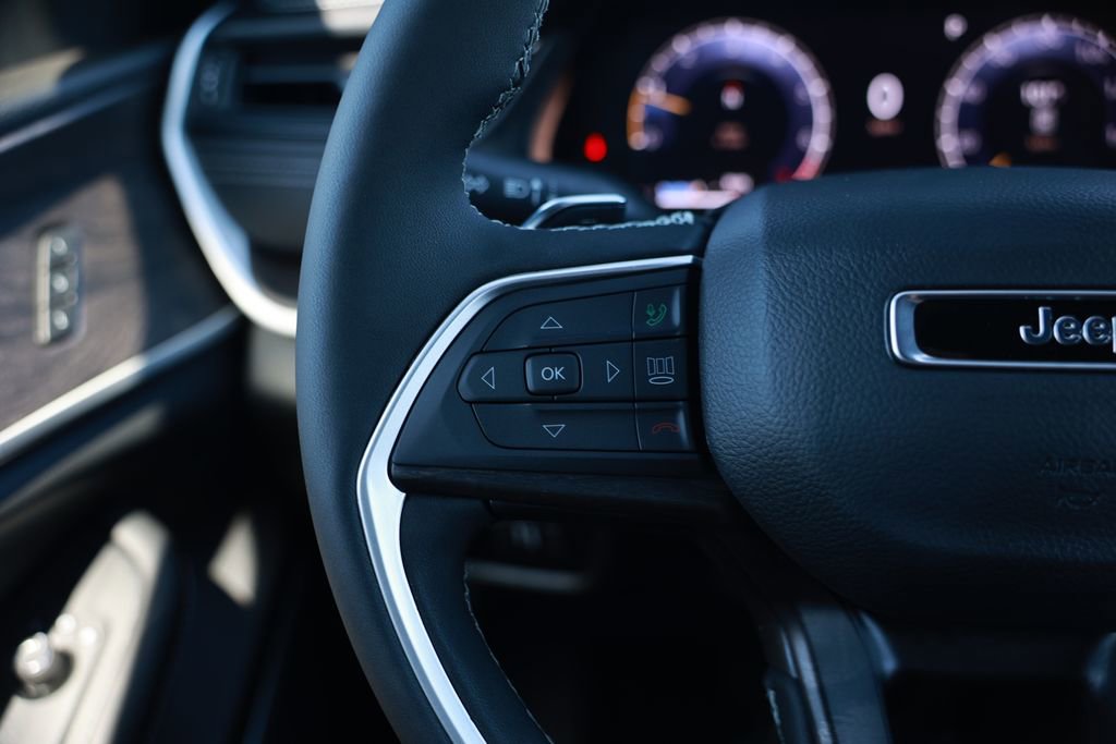 New 2026 Jeep Grand Cherokee Limited image 18