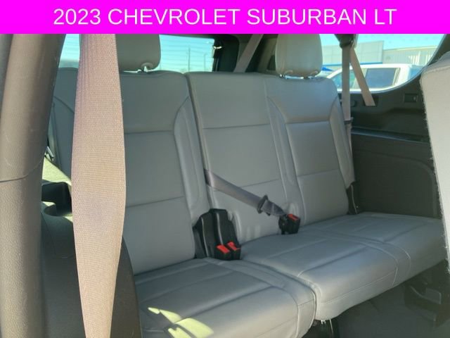 Used 2023 Chevrolet Suburban LT image 18