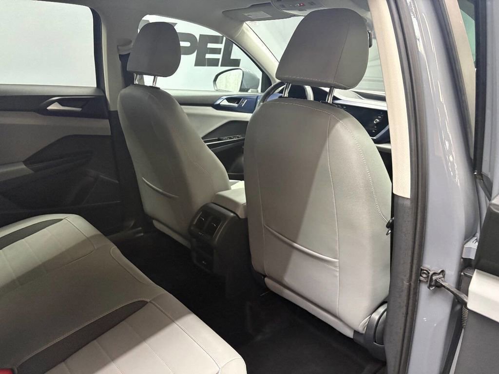 Used 2022 Volkswagen Taos SE FWD image 36