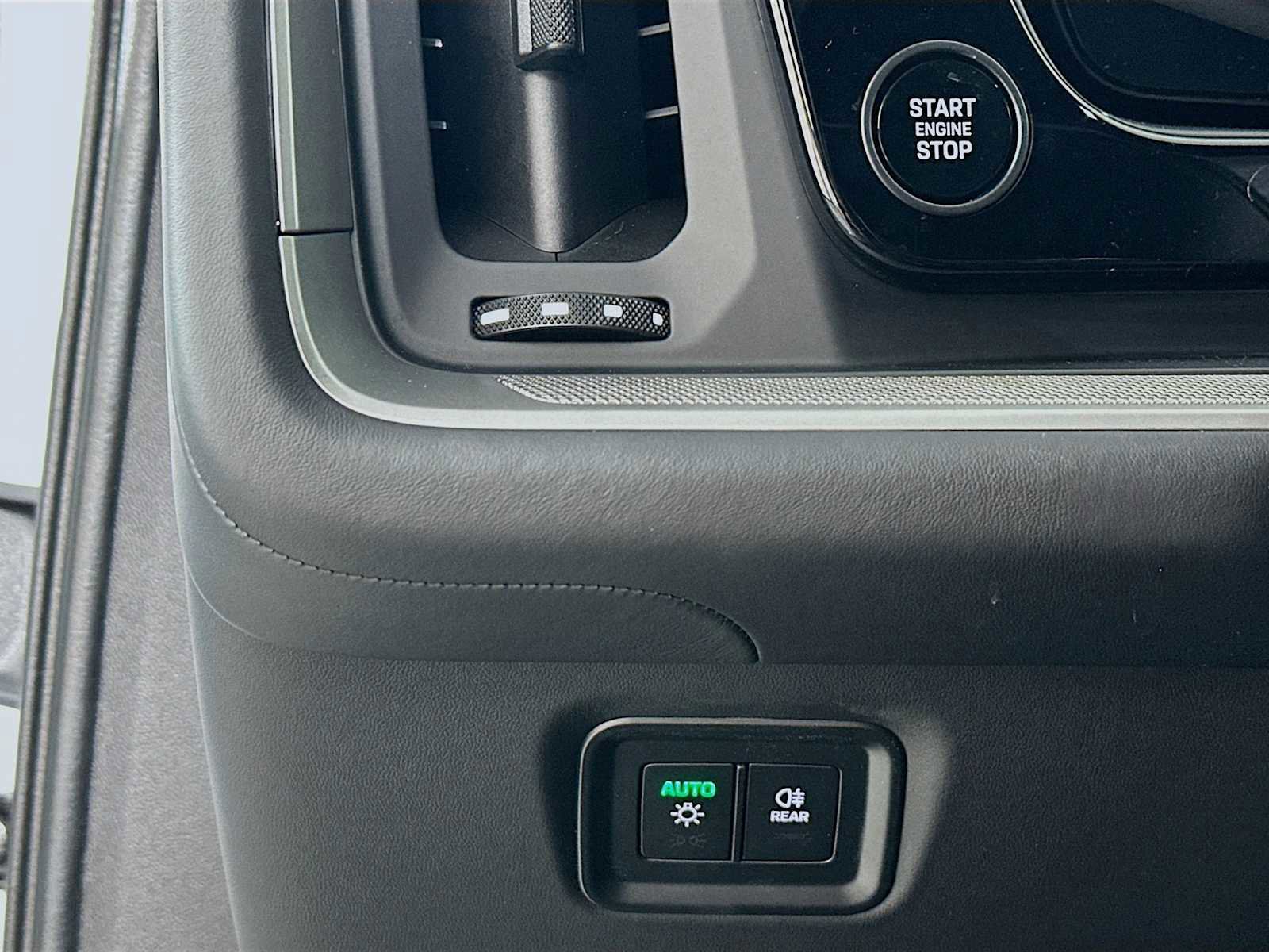 New 2026 Porsche Cayenne Coupe image 13