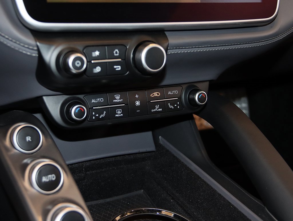 Certified 2017 Ferrari GTC4Lusso image 99