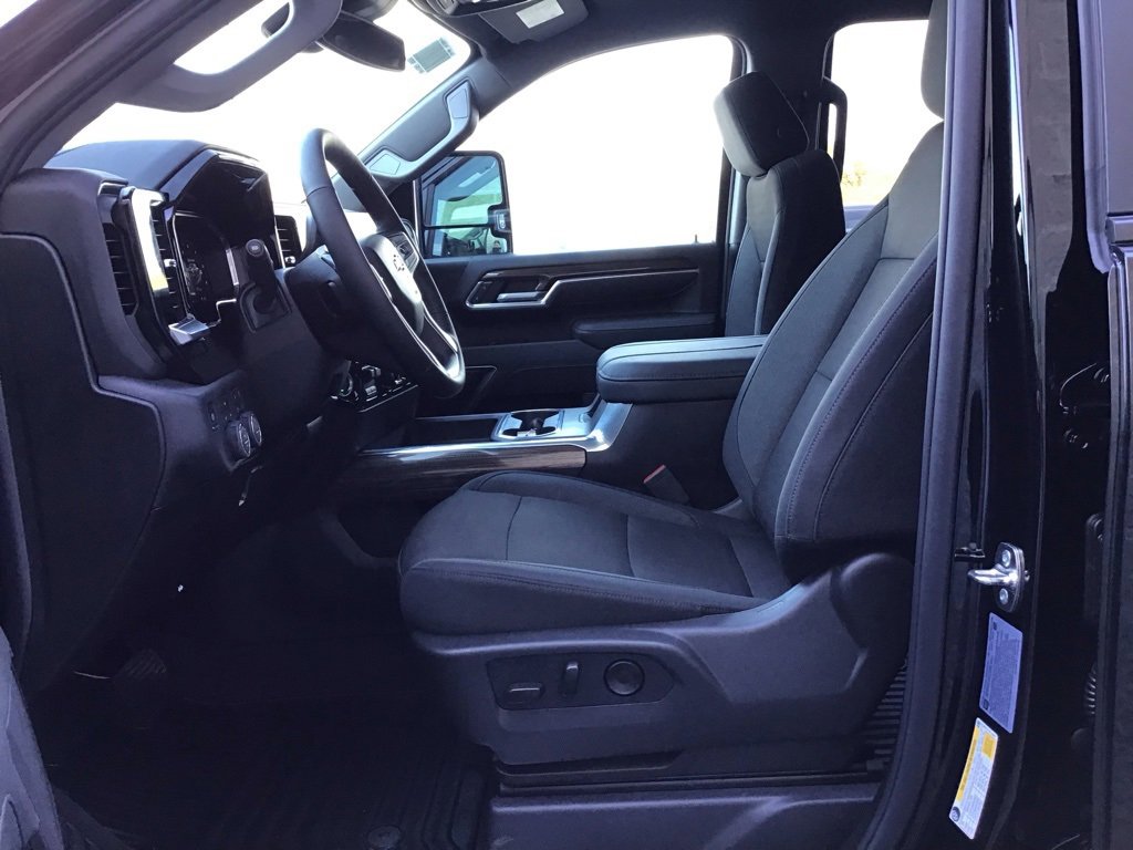 New 2026 Chevrolet Silverado 3500 LT image 31