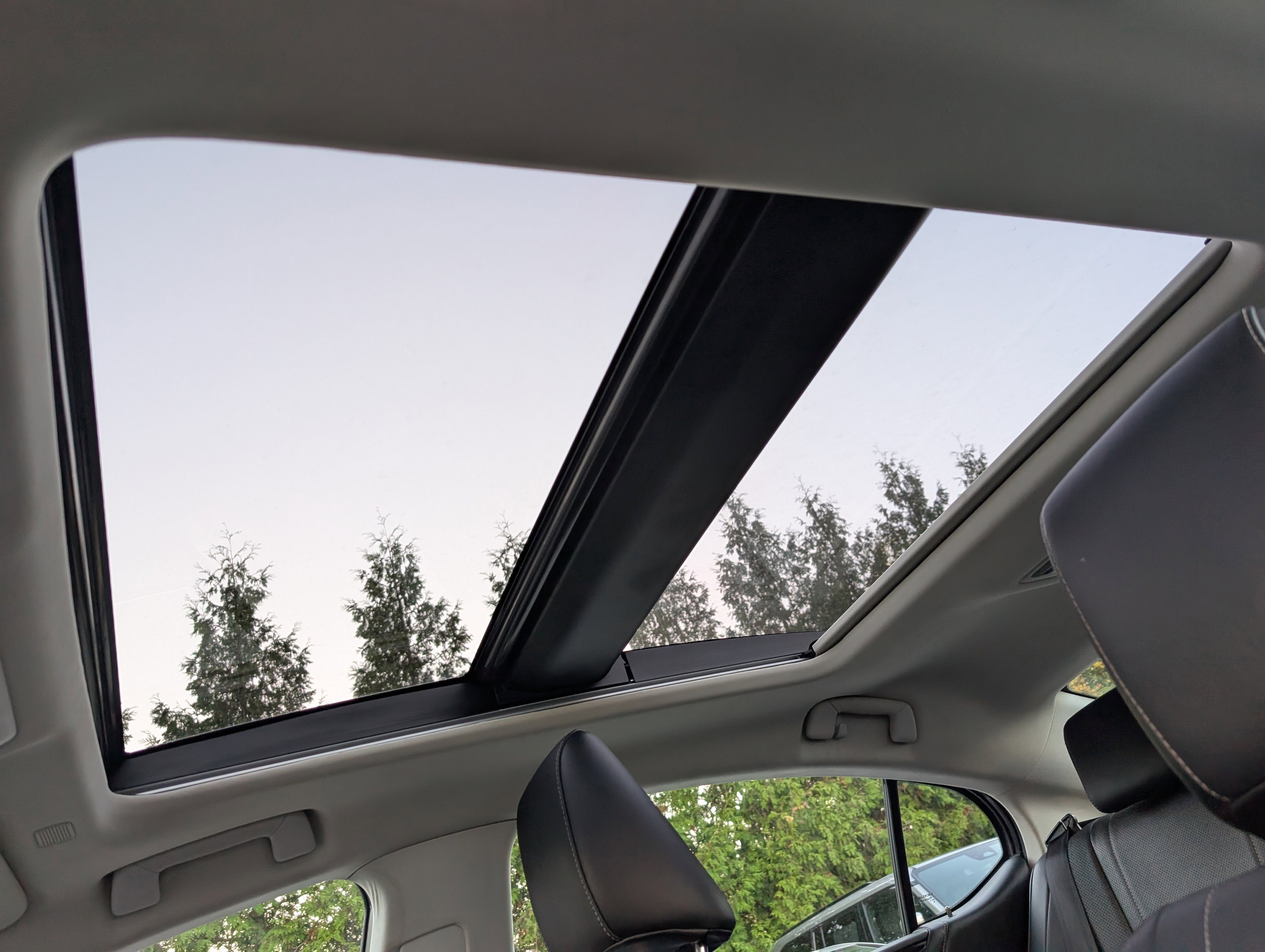 Certified 2019 Lexus ES 350 w/ Accessory Package image 19