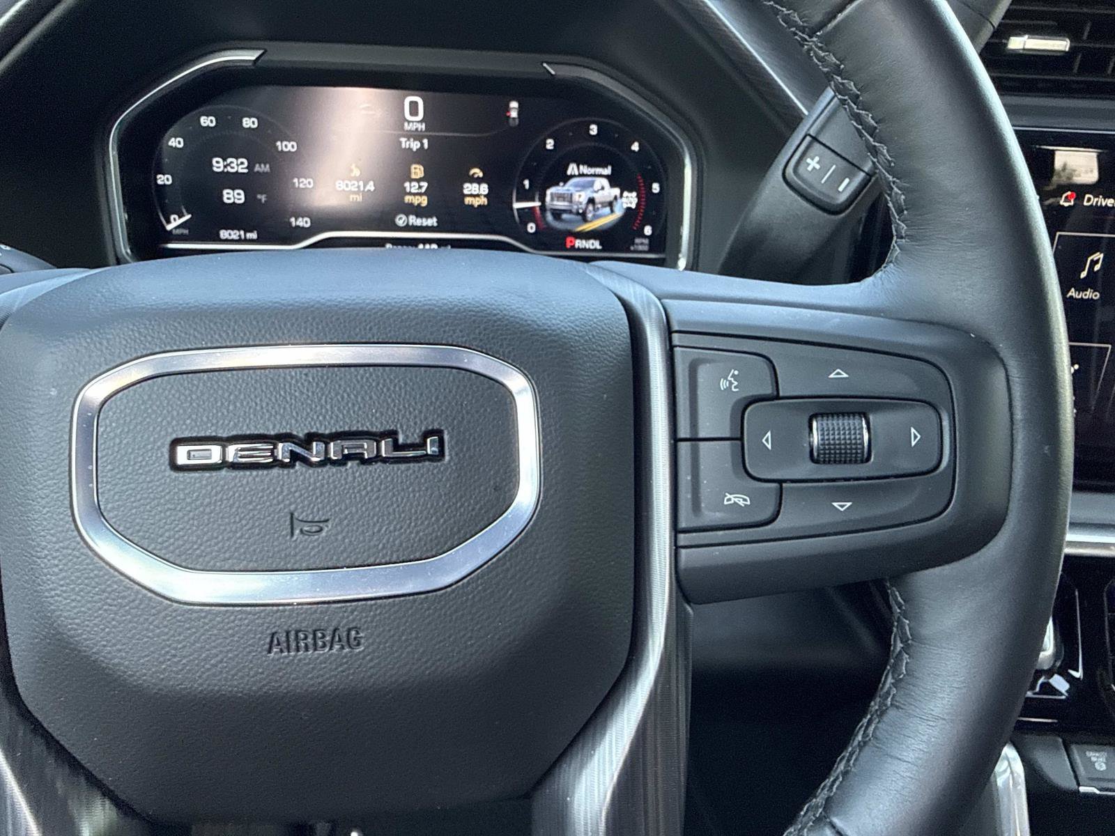 Used 2025 GMC Sierra 2500 Denali Ultimate AWD/4WD image 17