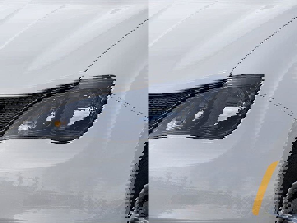 New 2026 Chrysler Voyager LX image 10