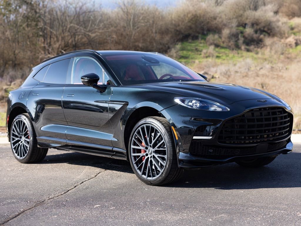 New 2026 Aston Martin DBX 707 image 11