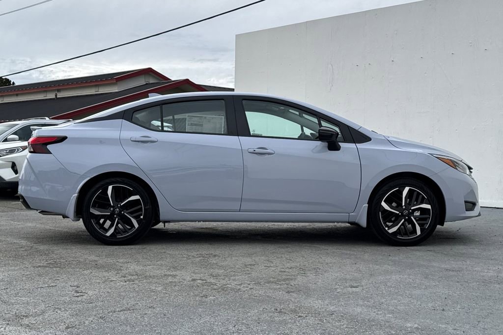 New 2025 Nissan Versa SR w/ Trunk Package image 3