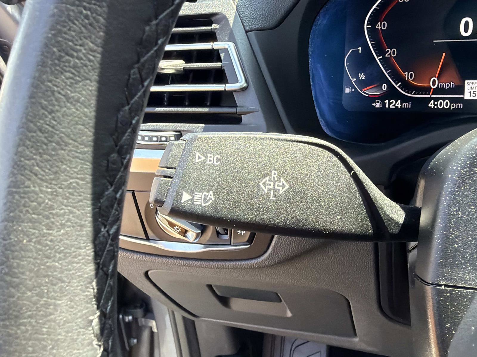 Used 2024 BMW X3 sDrive30i w/ Premium Package w/ZPA RWD image 25