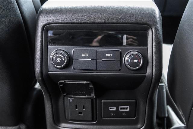 Used 2020 GMC Acadia SLT w/ Driver Alert Package II AWD/4WD image 22