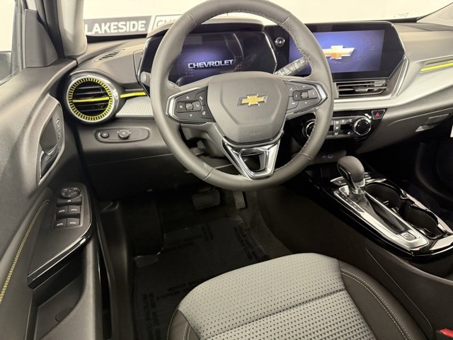 New 2025 Chevrolet Trax LT w/ Driver Confidence Package image 17