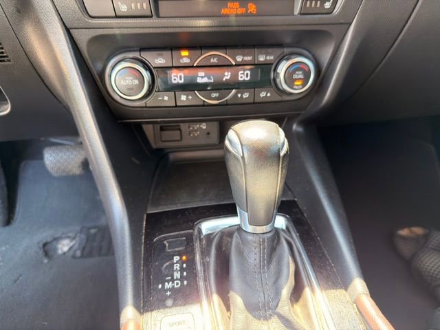 Used 2017 MAZDA MAZDA3 Touring image 4