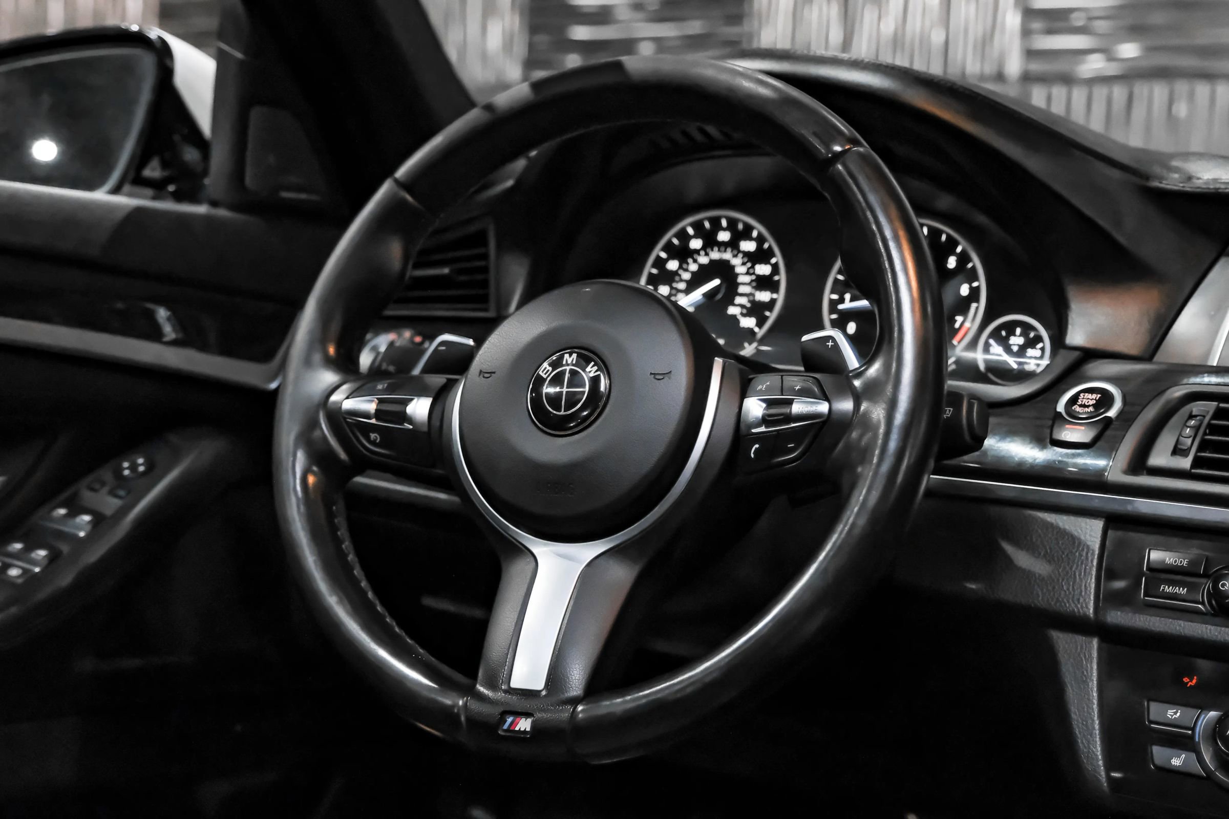 Used 2016 BMW 550i xDrive Sedan AWD/4WD image 19