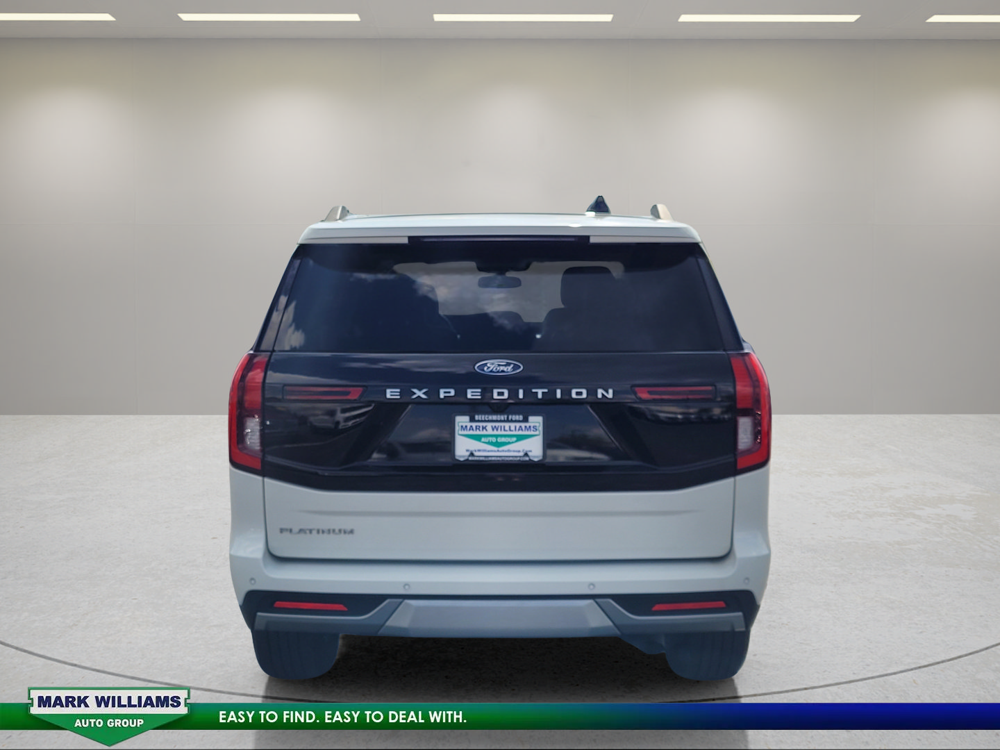Used 2025 Ford Expedition Platinum AWD/4WD image 5