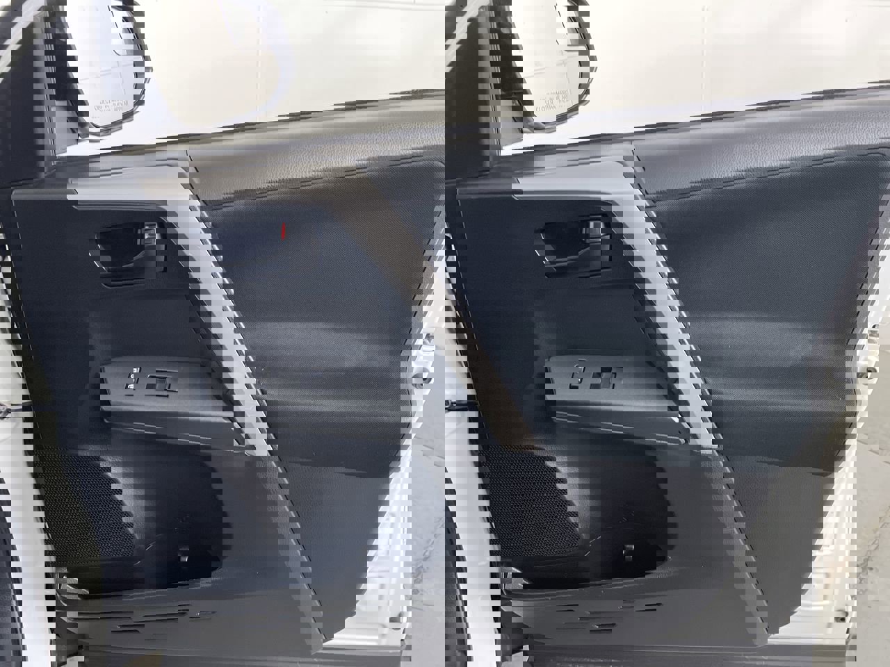 Used 2017 Toyota RAV4 LE w/ All Weather Liner Package image 22