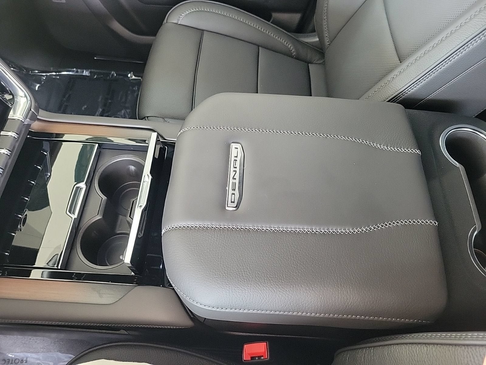 New 2026 GMC Yukon Denali w/ Advanced Technology Package AWD/4WD image 22