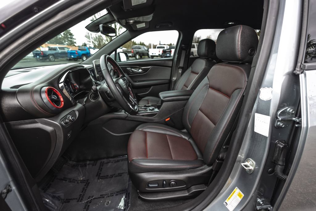 Used 2025 Chevrolet Blazer RS image 21