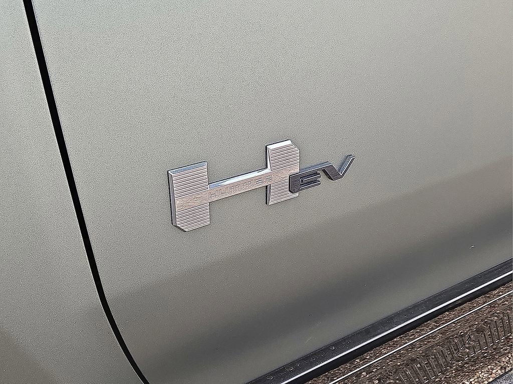 Used 2024 GMC Hummer EV 3X w/ LPO, Sport Package image 11