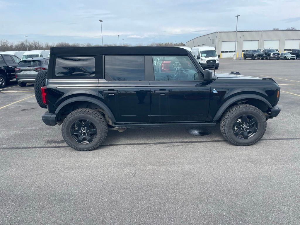 Used 2024 Ford Bronco Black Diamond image 4