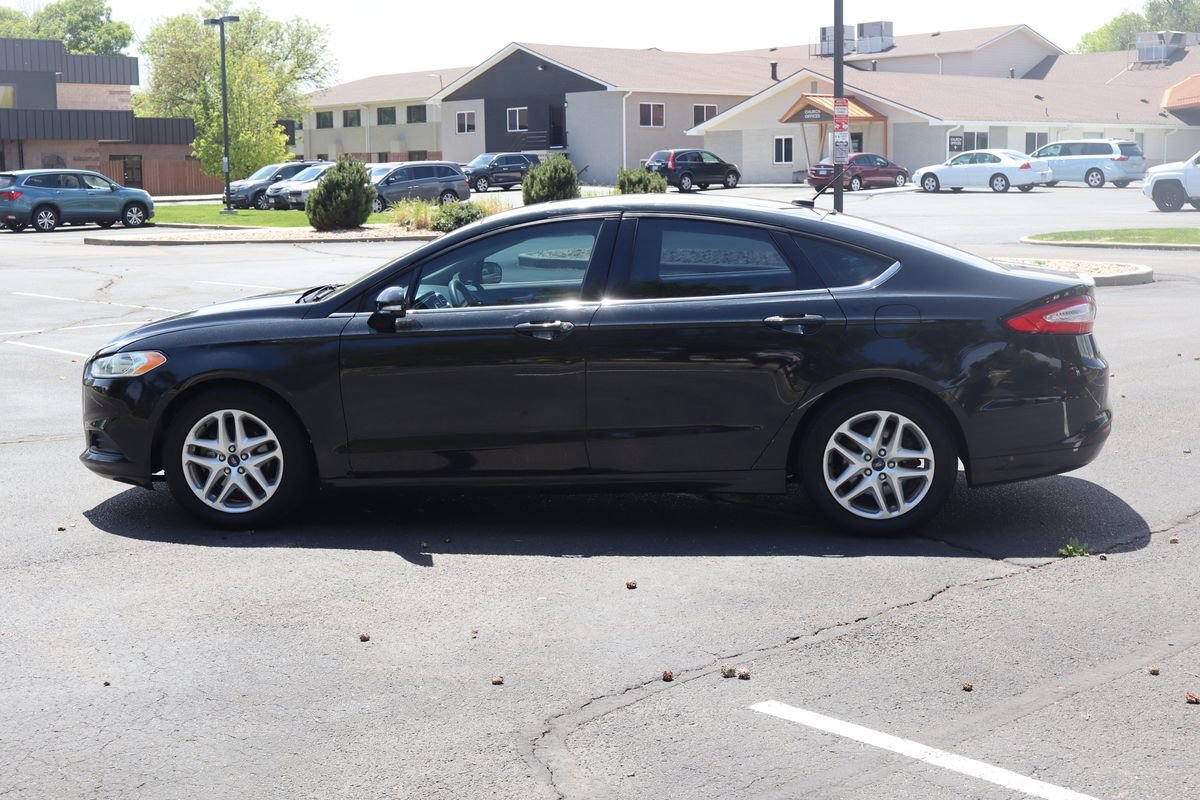 Used 2014 Ford Fusion SE FWD image 9