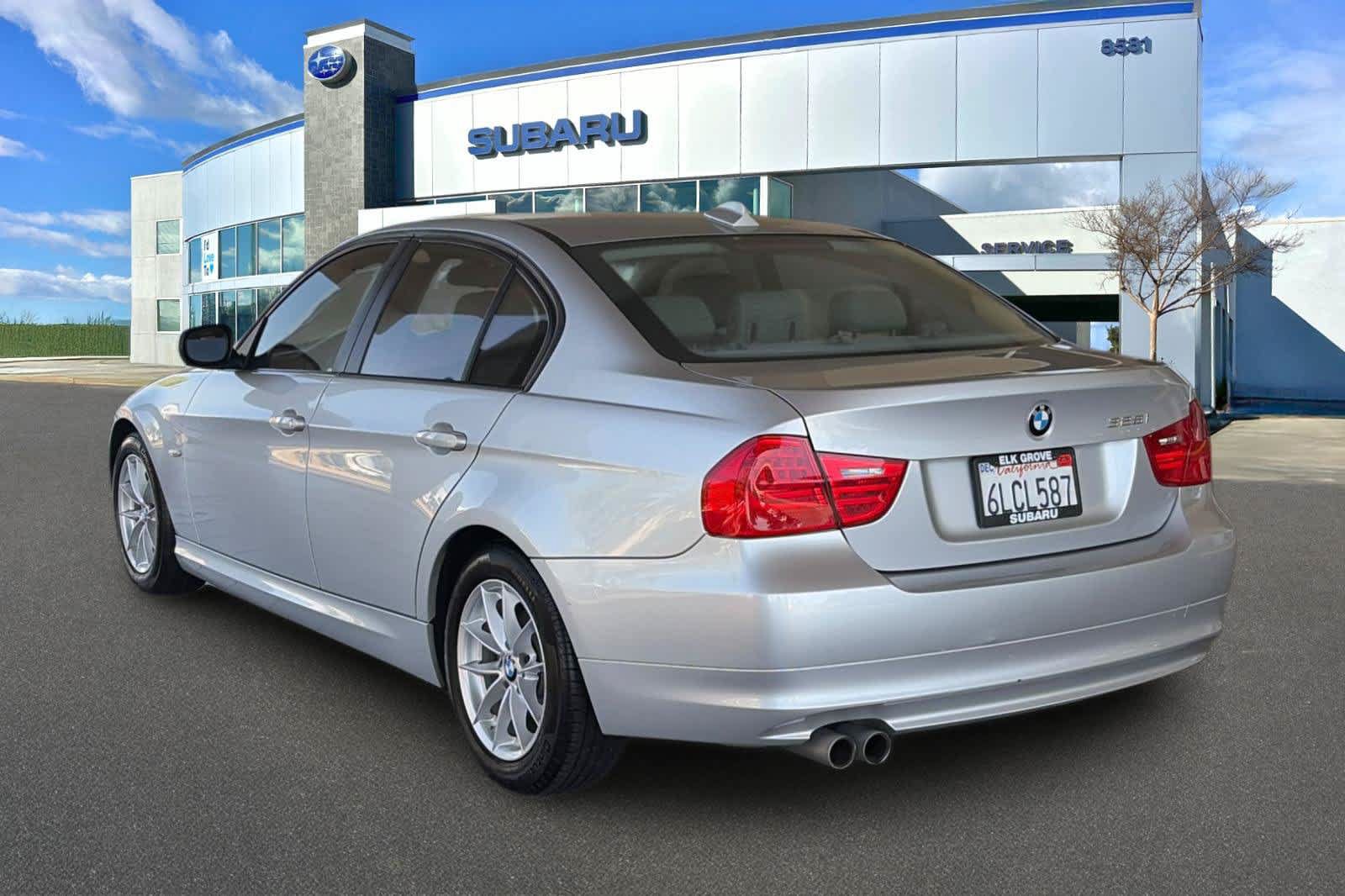 Used 2010 BMW 328i Sedan RWD image 8